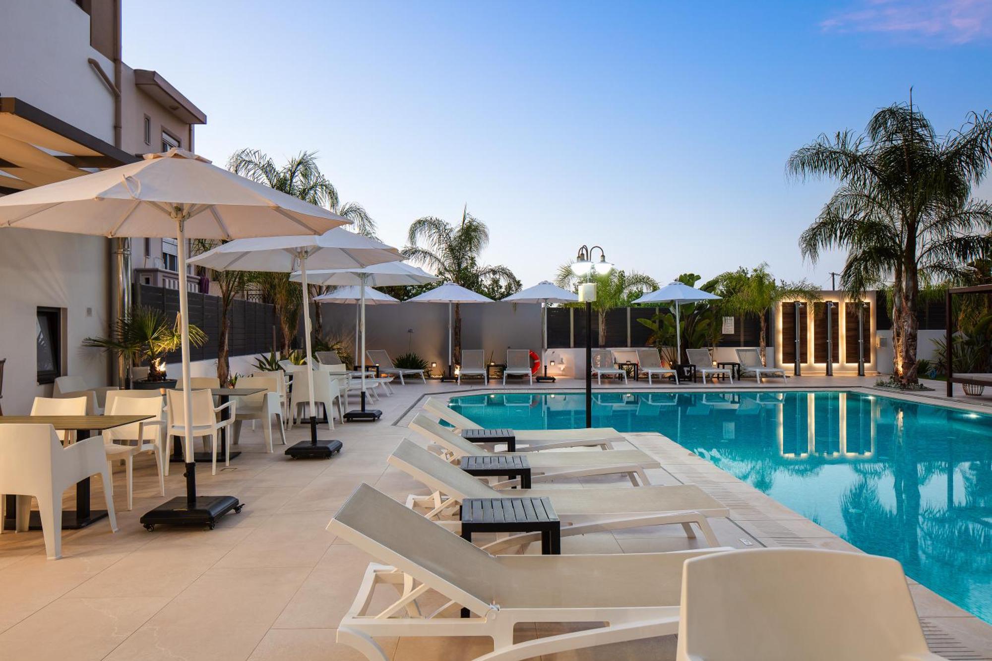 Hotel Sapphire Blue 4*