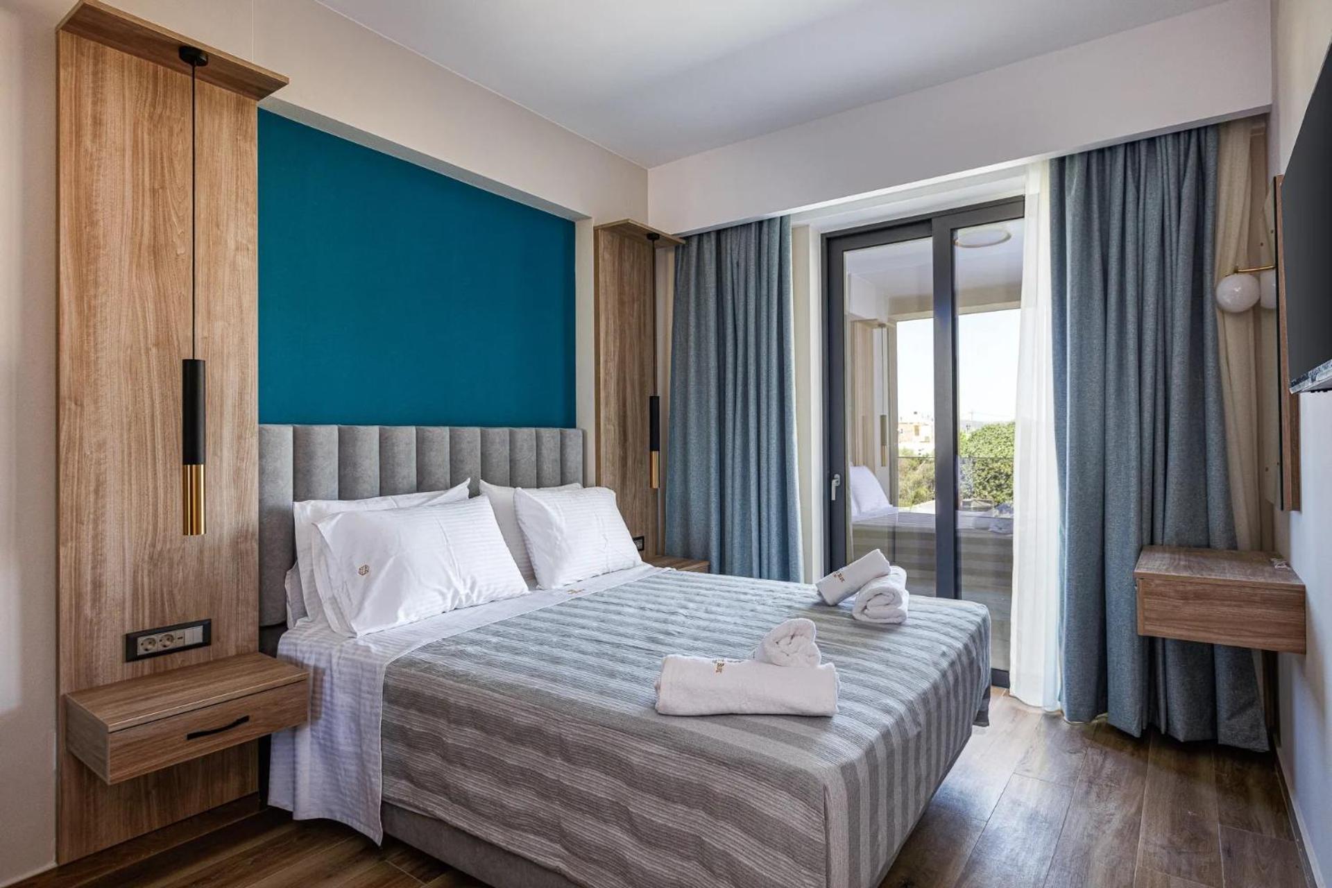 Sapphire Blue Hotel 4*